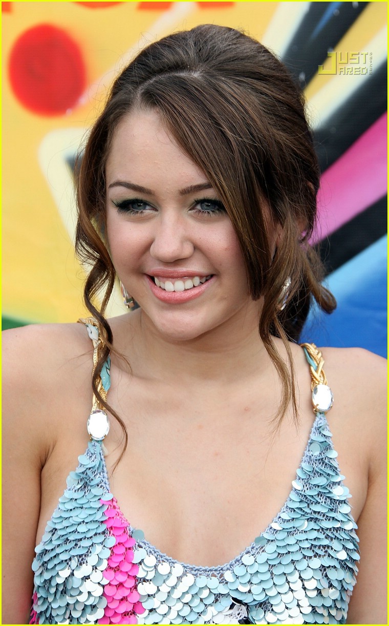 Miley Teen 60