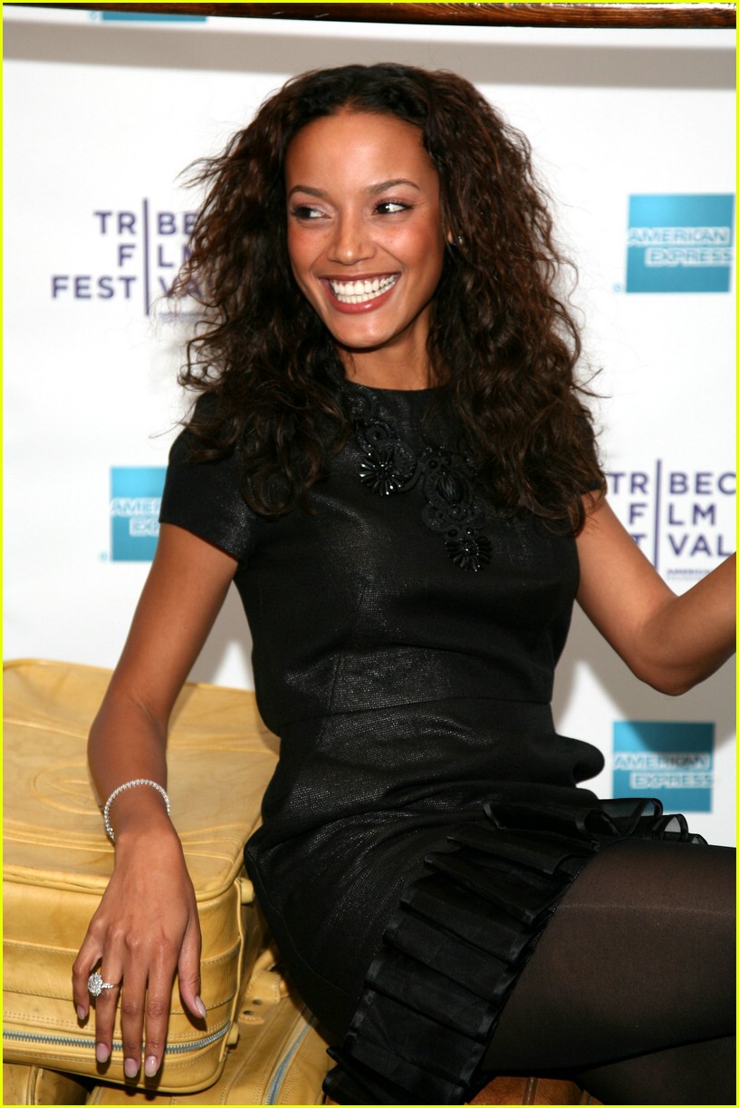 Selita Ebanks Is A Giant Tribeca Film Fan Photo 1091451 Selita