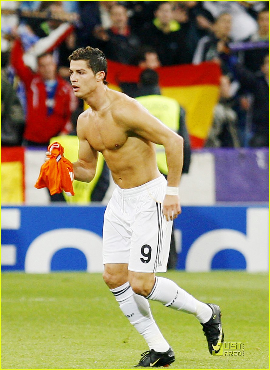 Cristiano Ronaldo Strips Down to His Underwear During Soccer Match: Photo 4497148 | Cristiano 
