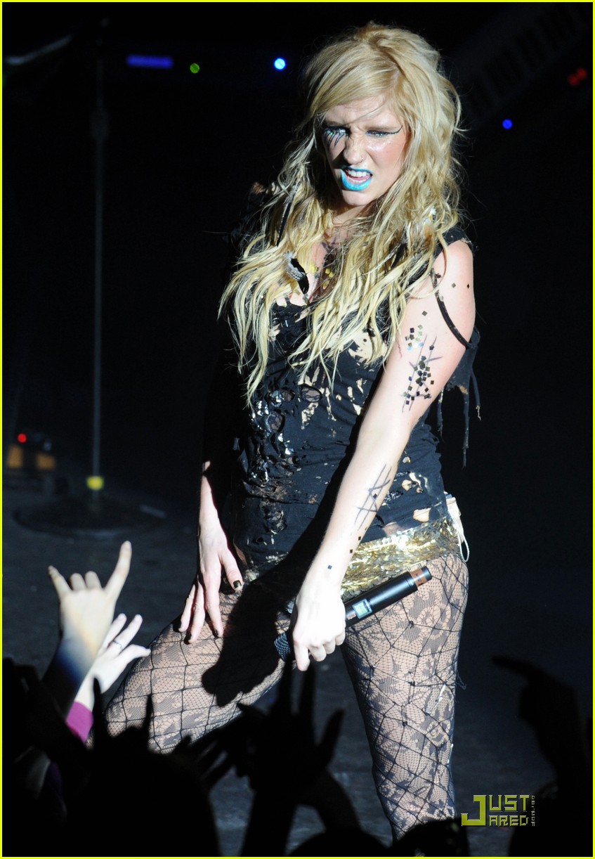 kesha rocks