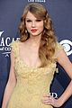 Taylor Swift: ACM Awards 2011 Red Carpet: Photo 2533123 