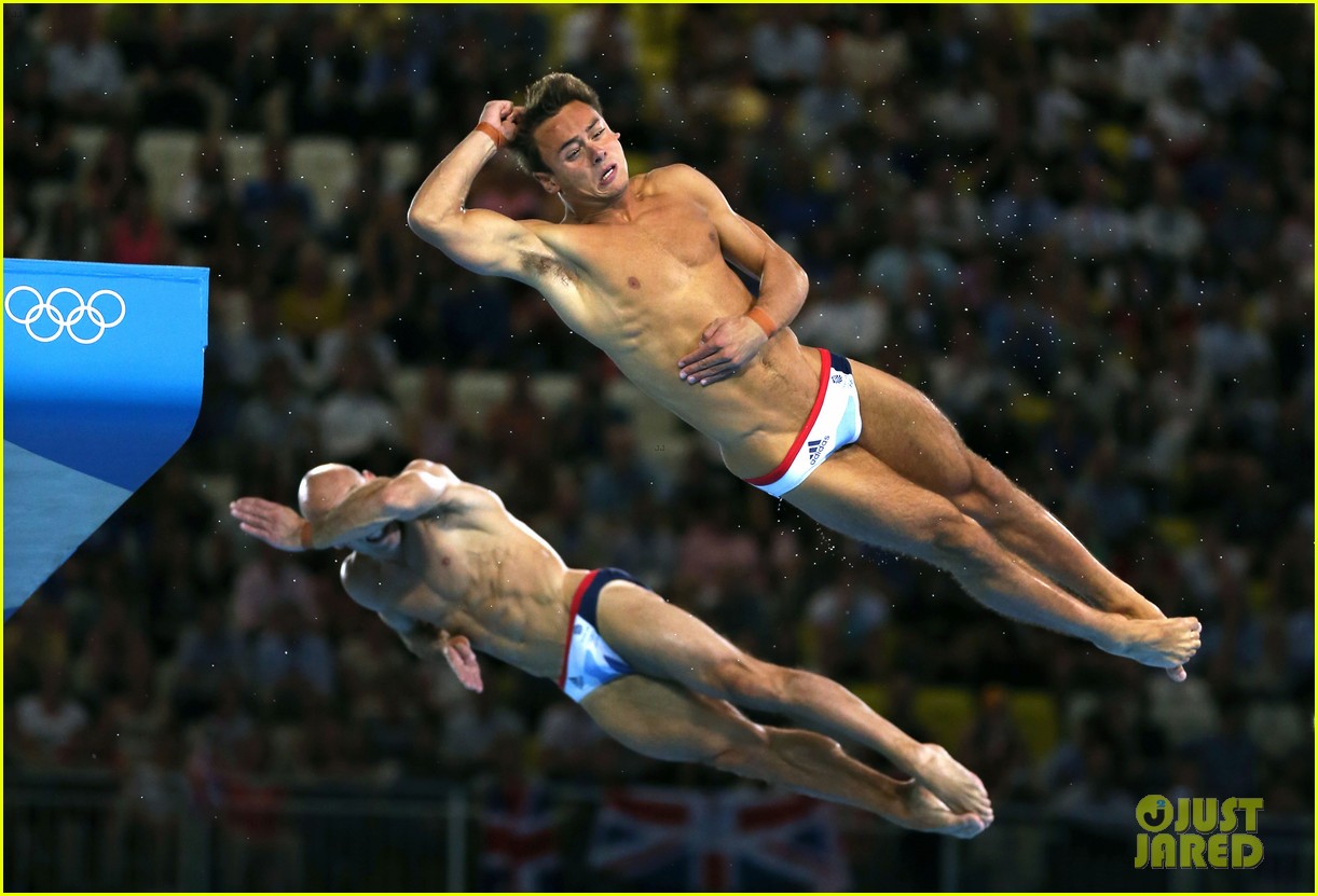 british-diver-tom-daley-misses-out-on-olympic-medal-22.jpg