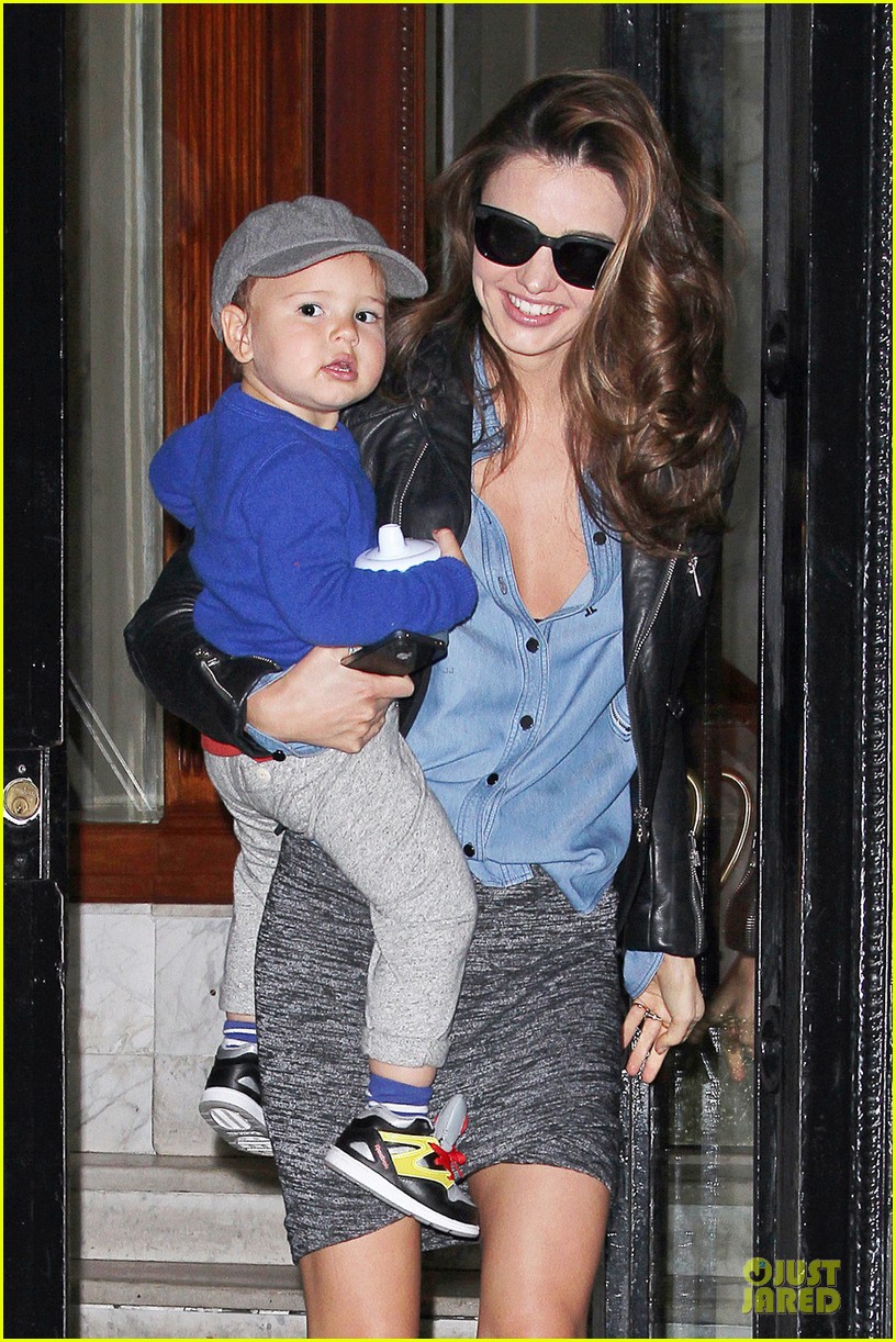 miranda kerr w magazine 40th anniversary celebration attendee 02