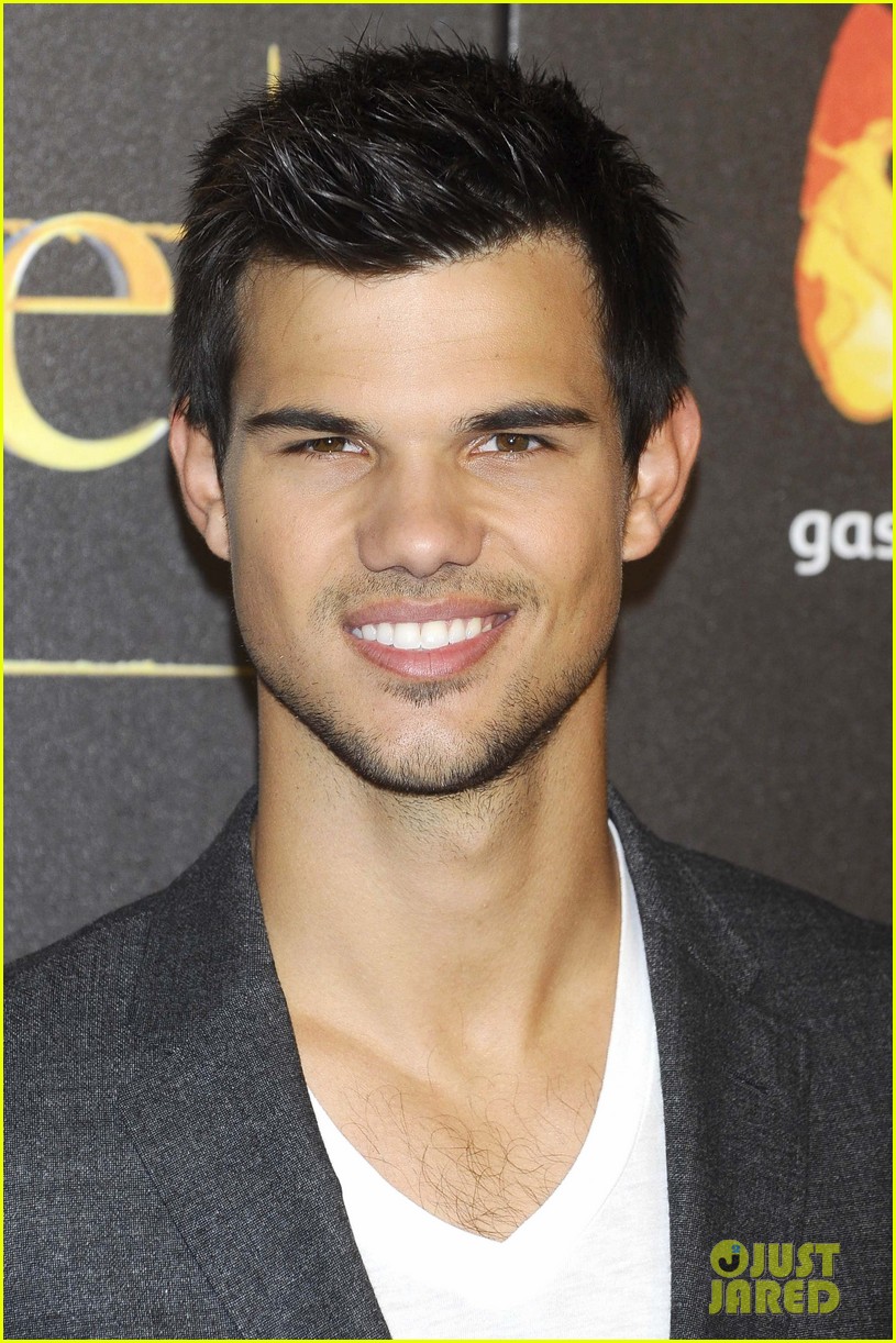 kristen stewart robert pattinson breaking dawn madrid premiere 14