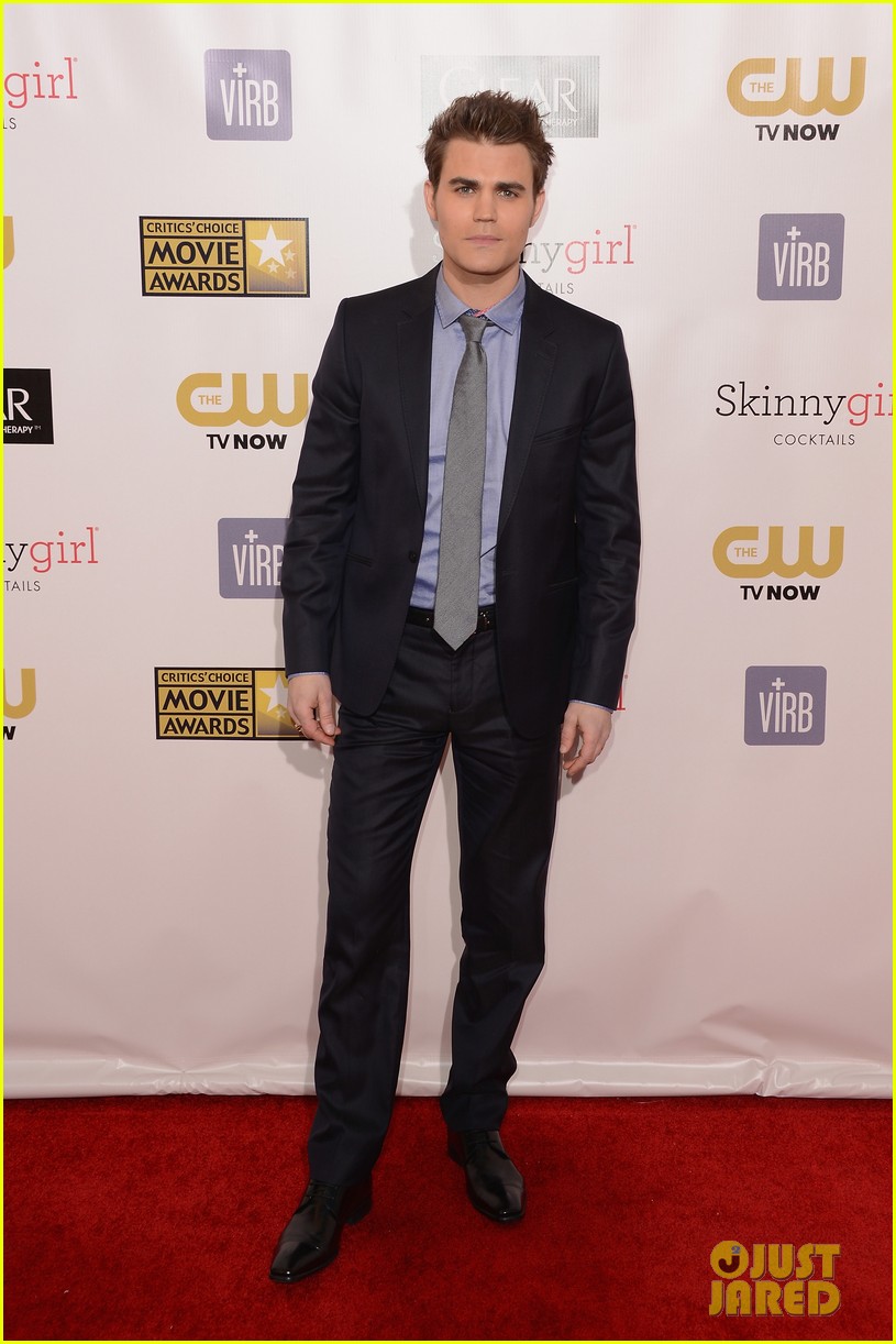 ian somerhalder nina dobrev critics choice awards 2013 03