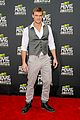 Liam Hemsworth alan ritchson MTV Movie Awards 2013 05