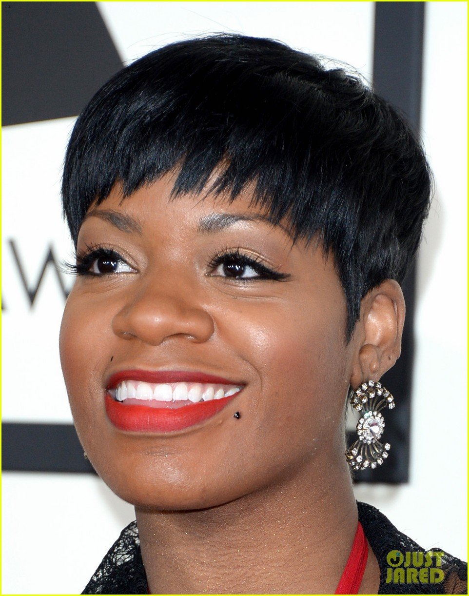 fantasia-barrino-grammys-2014-red-carpet-02.jpg
