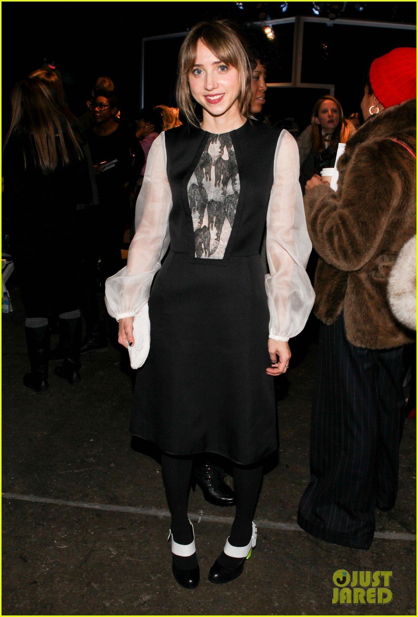 Sarah Paulson &amp; Solange Knowles Stay Chic at Honor�s