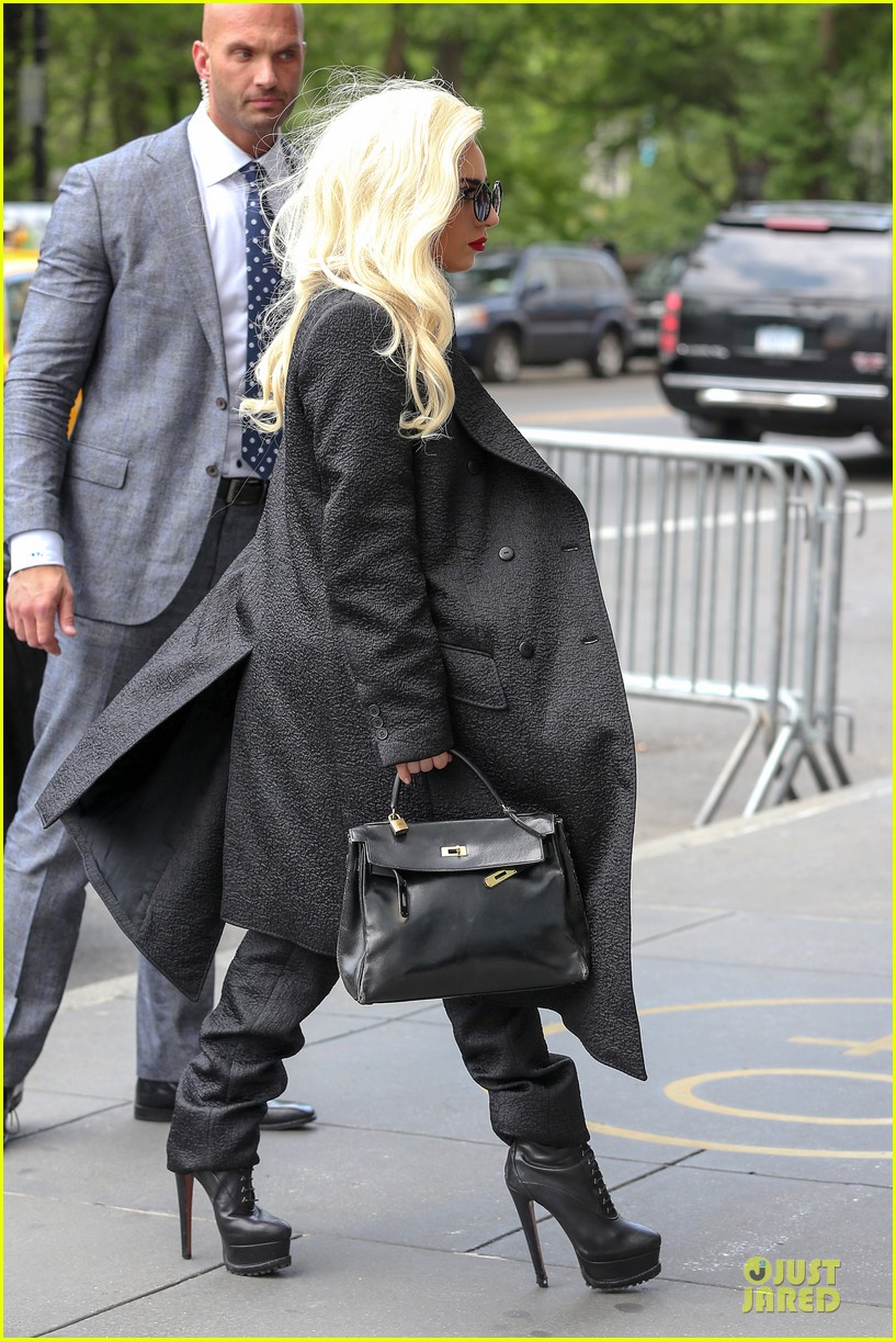 lady-gaga-finds-it-uncool-to-lip-sync-15