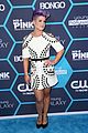 kelly osbourne brings out her best looks as host for the young hollywood awards 10