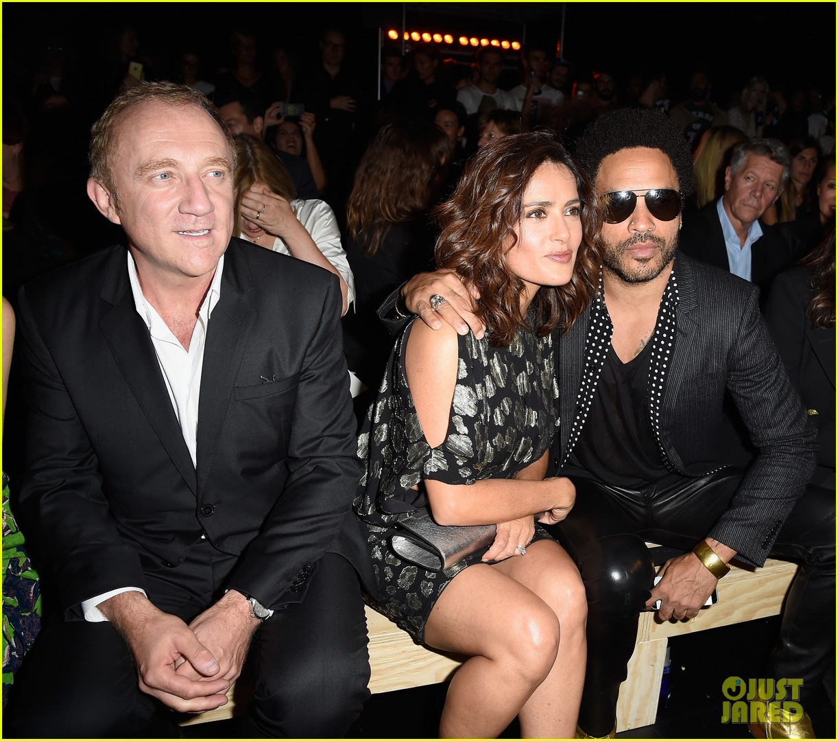 salma-hayek-lenny-kravitz-buddy-up-at-saint-laurent-show-05.jpg