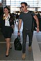 justin theroux buff arms lax airport 09