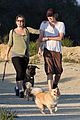 milla jovovich pregnant hike 08