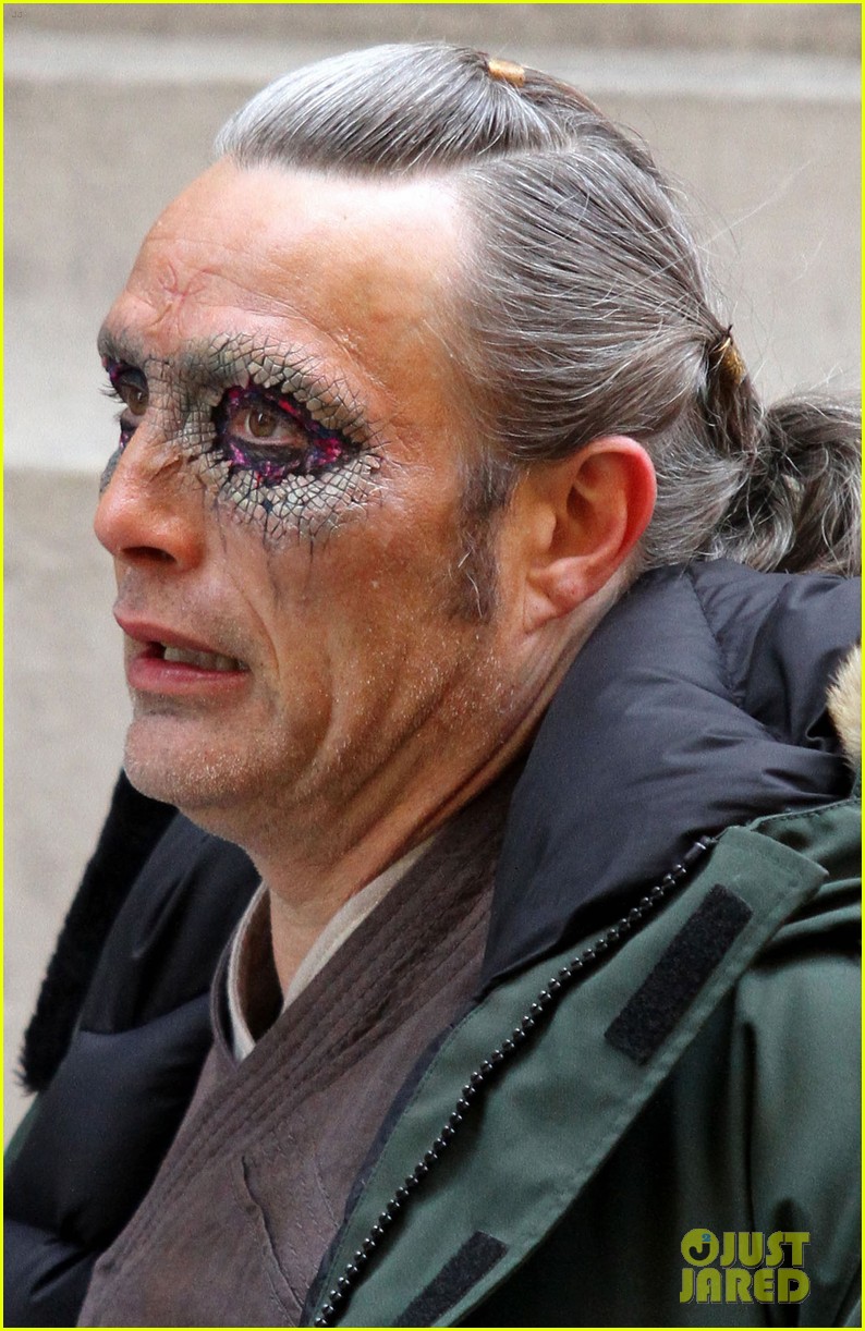 mads-mikkelsen-benedict-cumberbatch-dr-strange-set-02.jpg