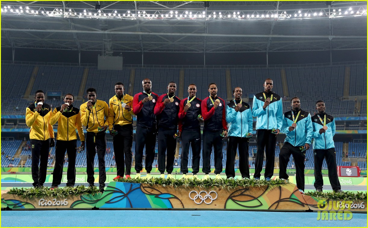 team-usas-men-win-gold-in-4x400-relay-at-the-rio-olympics-2016-01.jpg