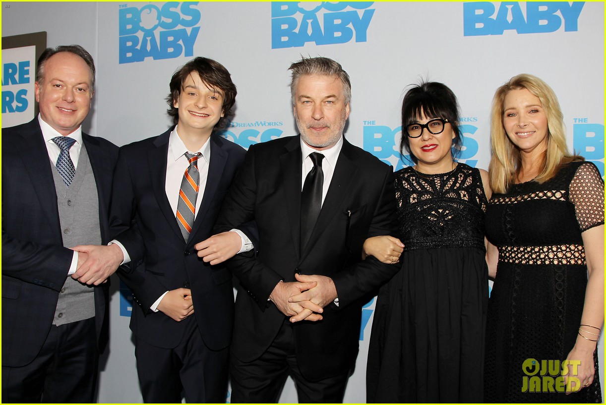 Alec Baldwin Brings the Fam to 'Boss Baby' Premiere ...