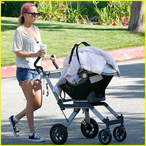 celebrity baby stroller