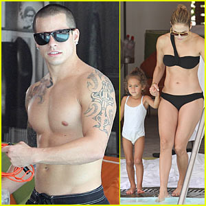 Jennifer Lopez Bikini + Casper Smart Shirtless = Hot!