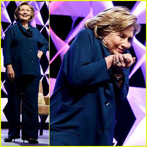 woman-throws-shoe-at-hillary-clinton-in-