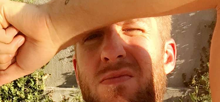 Newly-Single Calvin Harris Goes Shirtless in Hot Snapchat Pics ...