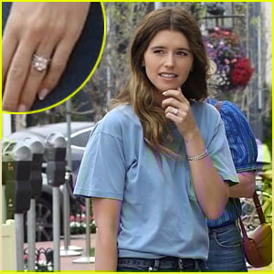 Katherine Schwarzenegger Puts Her Brand New Wedding Ring on Display!