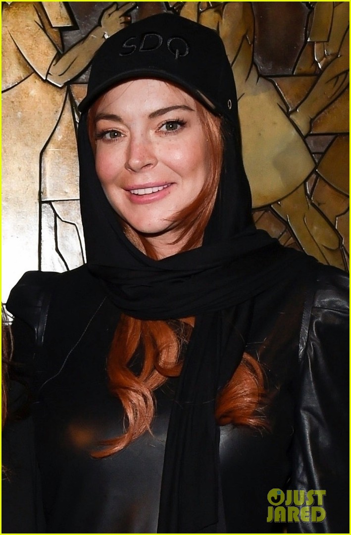 lindsay lohan rocks leather dress for fashion show 074034959